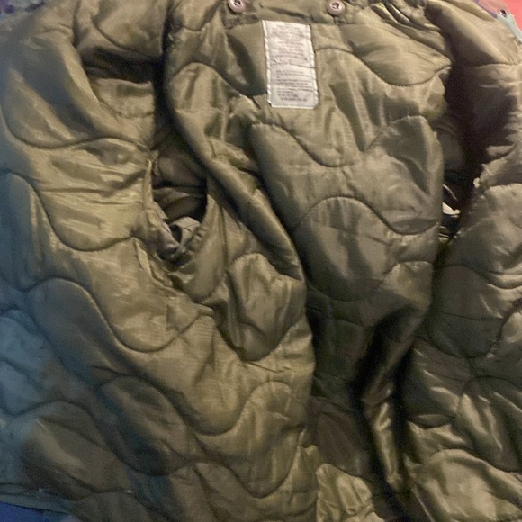 Vintage Y2K cold weather woodland camouflage jacket with liner size small - Picture 9 of 11